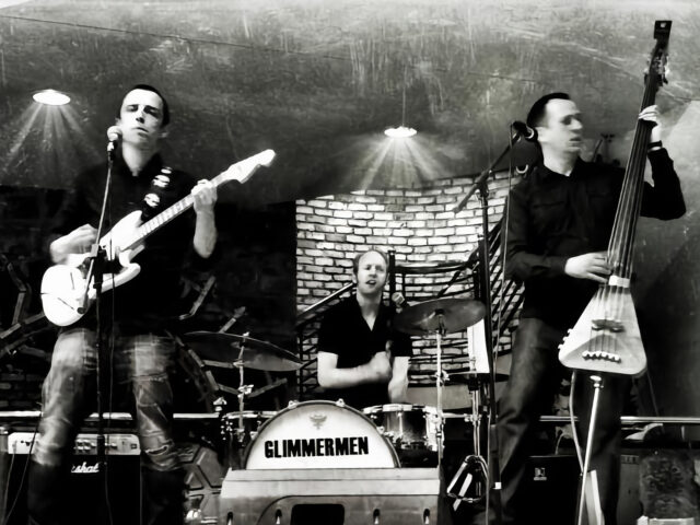 Glimmermen join forces with Miriam Ingram for Christmas gig